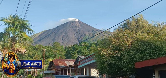Pulau Siau Punya Gunung Berapi Yang Selalu Menyala